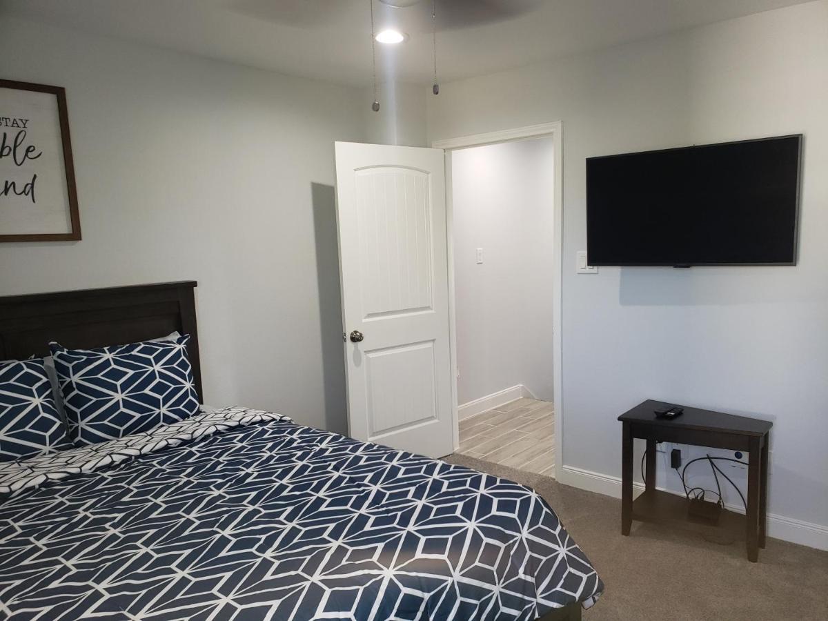 Home Away From Home Unit B Houston Dış mekan fotoğraf